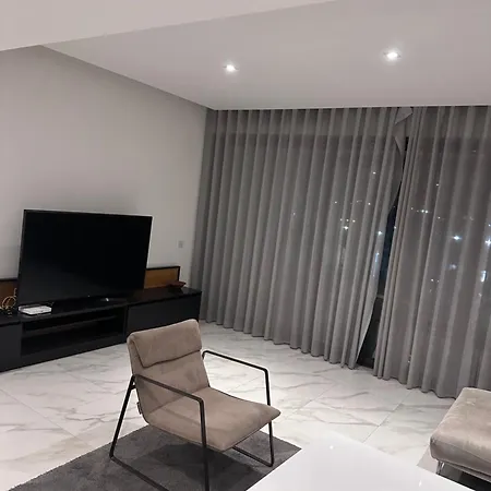 Lovely Seaview Two Bedroom Unit In Tas-sliema