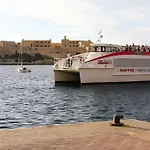 Lovely Seaview Two Bedroom Unit In Tas-sliema * スリーマ