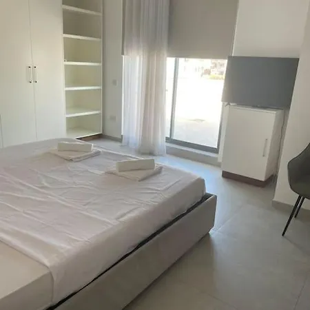 Lovely Seaview Two Bedroom Unit In Tas-sliema Apartmán Sliema