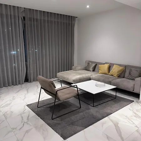 Lovely Seaview Two Bedroom Unit In Tas-sliema Apartmán Sliema