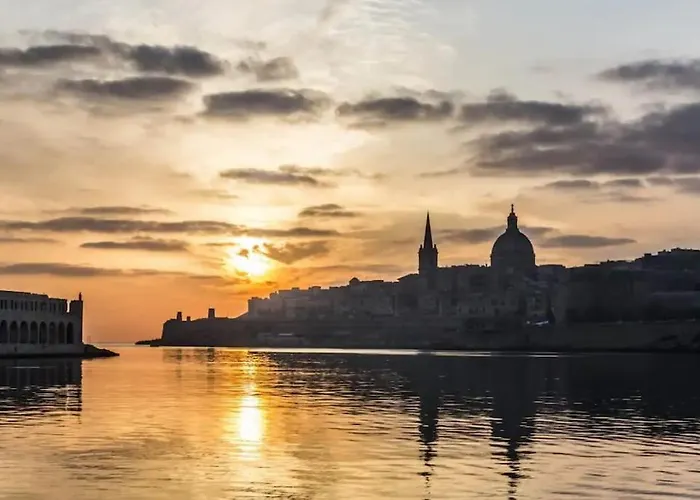 Apartamento Lovely Seaview Two Bedroom Unit In Tas-sliema *