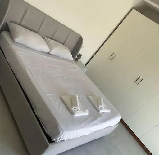 아파트 Lovely Seaview Two Bedroom Unit In Tas-sliema