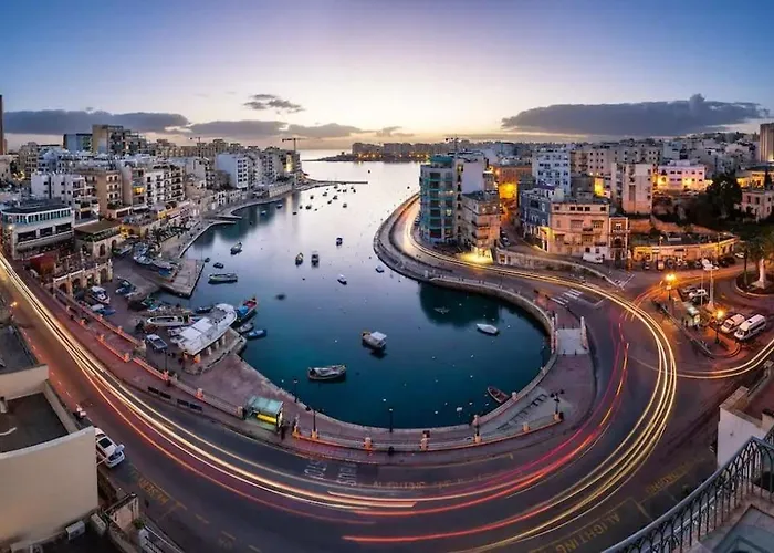 Lovely Seaview Two Bedroom Unit In Tas-sliema * 슬리에마