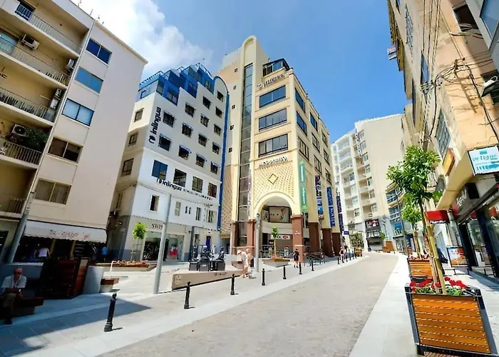 Lovely Seaview Two Bedroom Unit In Tas-sliema 아파트