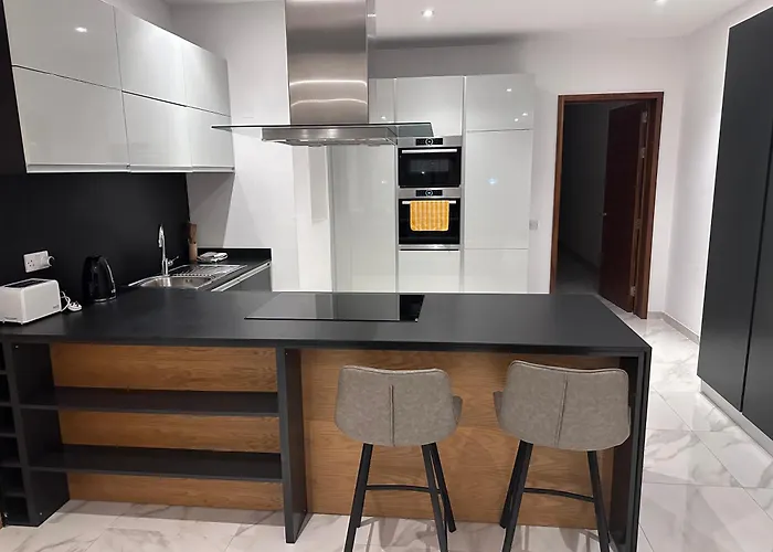 Lovely Seaview Two Bedroom Unit In Tas-sliema Sliema