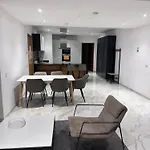 Lovely Seaview Two Bedroom Unit In Tas-sliema *
