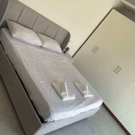 아파트 Lovely Seaview Two Bedroom Unit In Tas-sliema